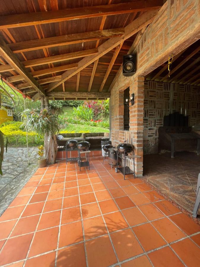 Finca Hotel Tierra Verde Girardota Exterior photo